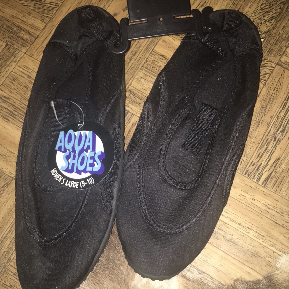 Water shoes